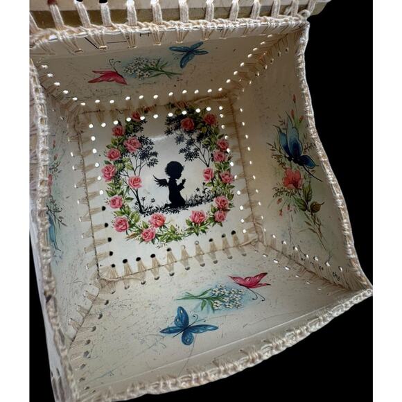 Vintage Handmade Stitched Ephemera Greeting Card Trinket Box Laminated Crochet - Picture 9 of 13